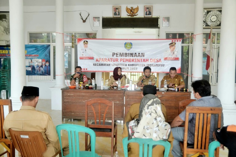 Pemerintah Kecamatan Lohbener Berikan Pembinaan Bagi Aparatur Desa Langut